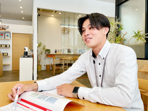 売買事業部 臼井 春樹